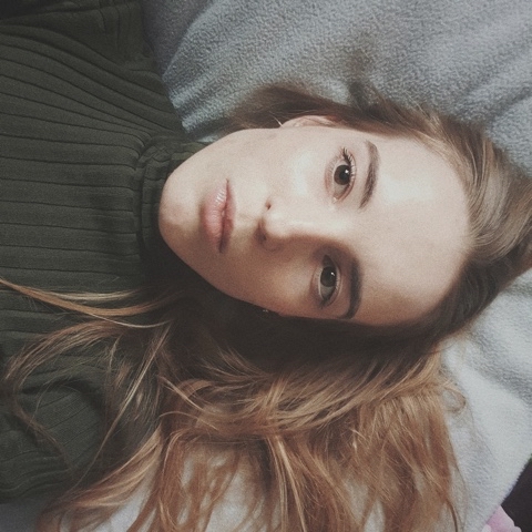 spec_kisa в LOOKY. . Чтобы спрятать щеки,...