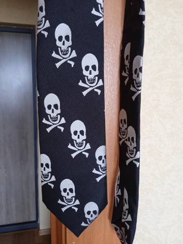 Simple.merry.things в LOOKY. . 450 🧣 Галстук некро...