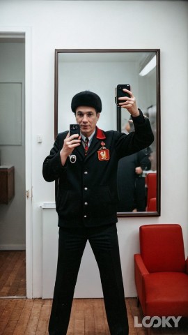 Maxim в LOOKY. #Back_to_USSR,#LOOKY_нейронка. #Back_to_USSR #LOOKY...