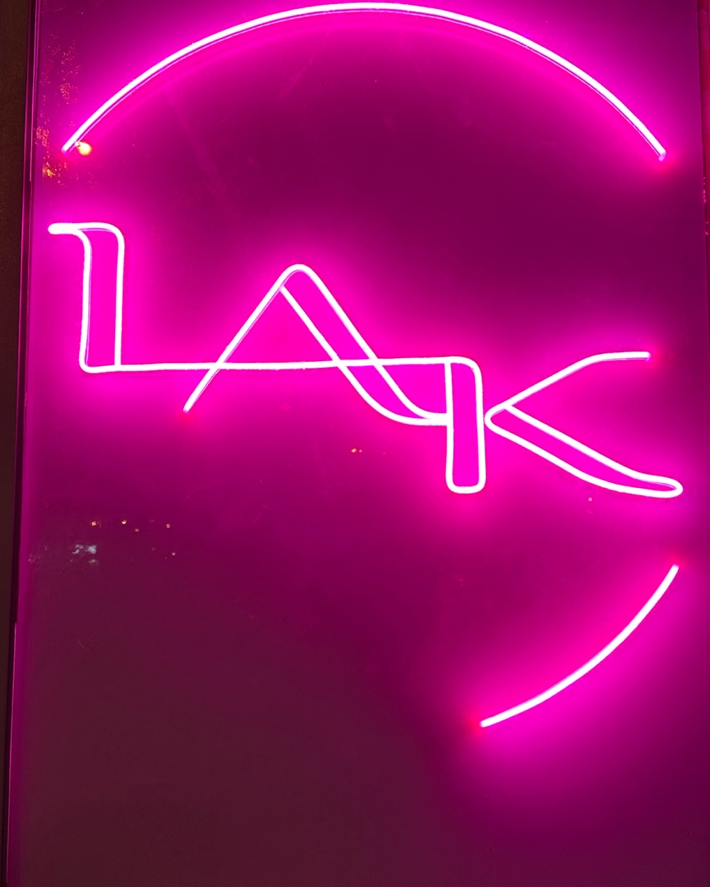 Neon Master в LOOKY — фото 4