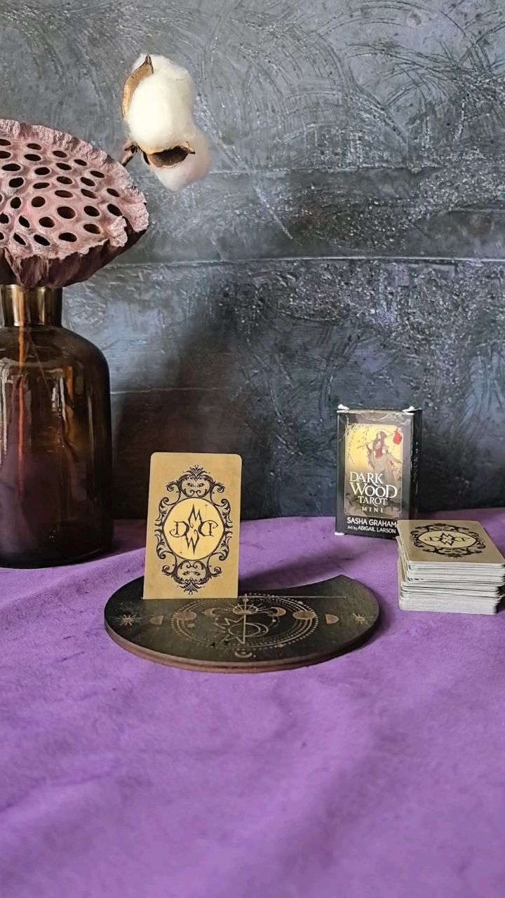 ДЕВА ЩИТА_Таро в LOOKY. #таро,#картадня,#8_жезлов,#жезлы,#карта_дня,#taro,#tarot,#darkwoodtarot. 🔮 Карта дня 🔮

👇 ...