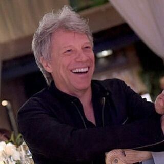 Jonbonjovi в LOOKY — публикация
