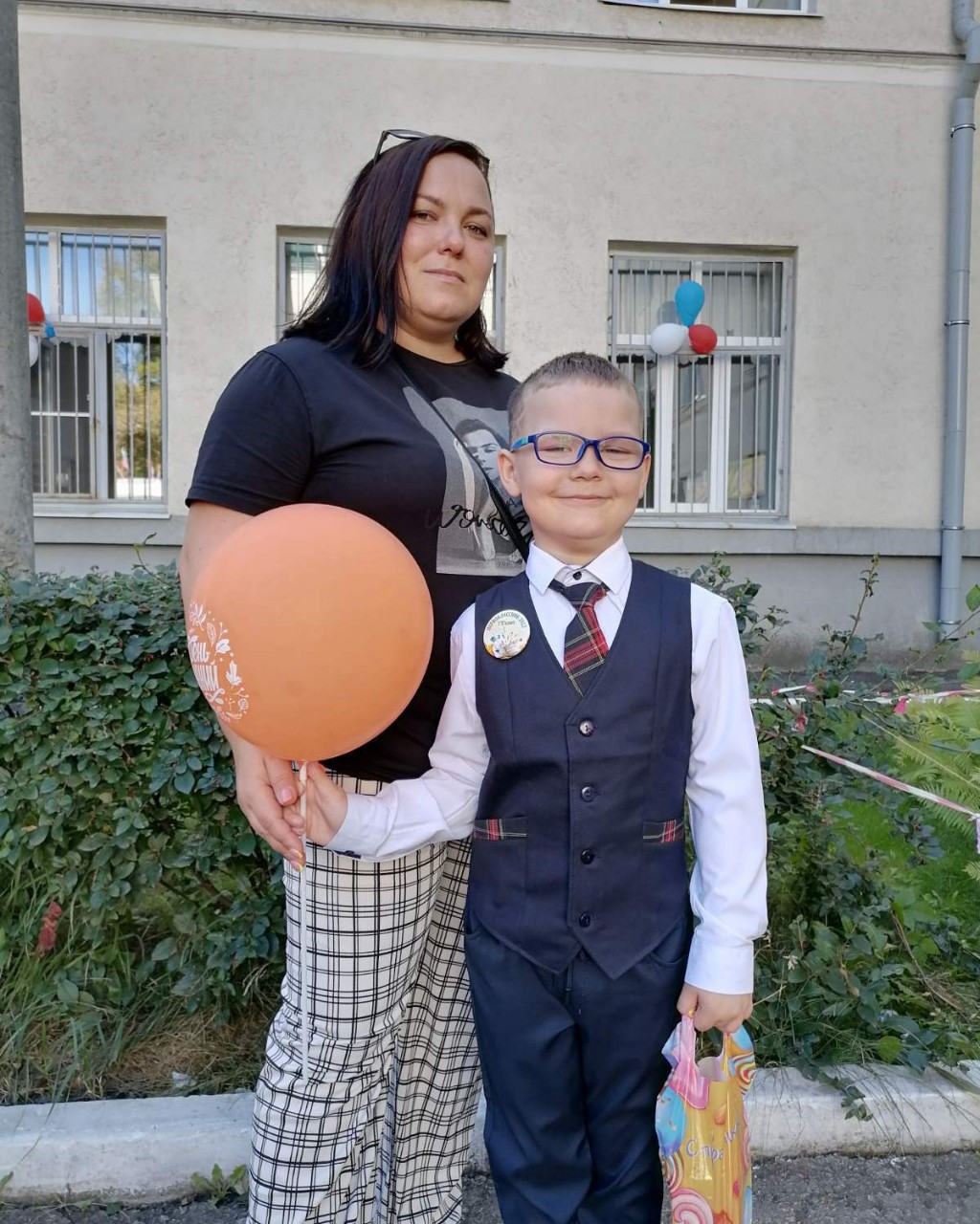 #первоклашка вот и Иван пошёл в школу.