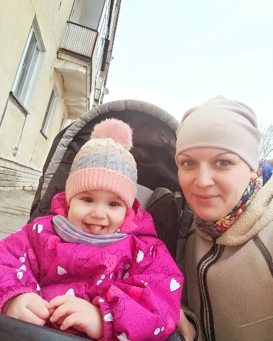 m_burnaeva в LOOKY. #гуляем,#весна,#семья,#доченька,#варвара. Гуляем) На улице кон...