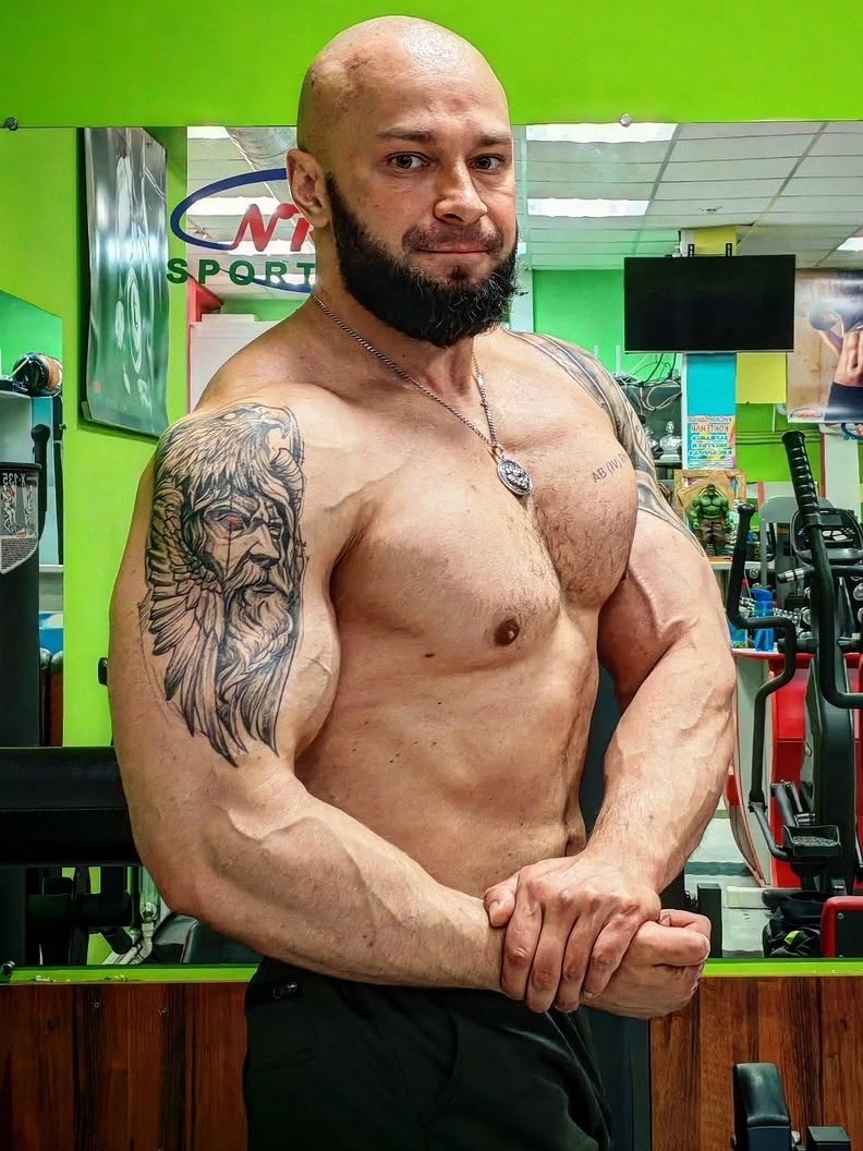 #bodybuilding #sport #sportlife #gym #gymlife #followme #like