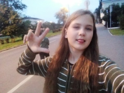 Looky_178815738834338 в LOOKY. . Ищю парня 12-13 лет ...