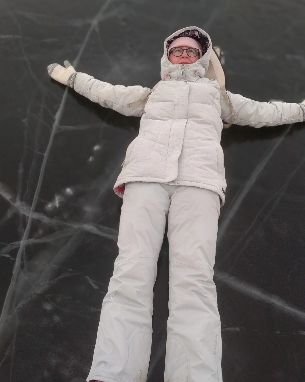 krylenkoelena in LOOKY. #2023. Чёрный лёд, верхом н...
