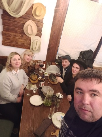 lerochek23 в LOOKY. . Хорошо посидели