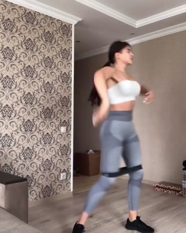 GIRL GYM 1B в LOOKY. . Be true to yourself ...