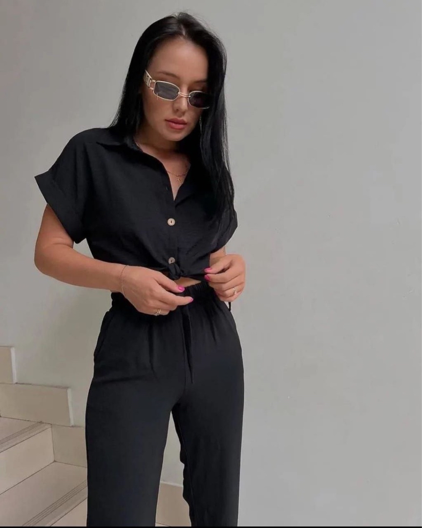Летний костюм 
В наличии 
🏷️1900₽
S,M,L,XL
Есть доставка 🚚 по всей России 
🥰Приходите на примерку
〰️〰️〰️〰️
📍Проспект Победы,76,ТЦ Фреш,2 этаж
🕚11:00-19:00

#липецк #одеждалипецк #шоурумлипецк #костюмлетнийлипецк #летнийкостюмлипецк #женскийкостюм #костюмтройка #женскаяодеждалипецк