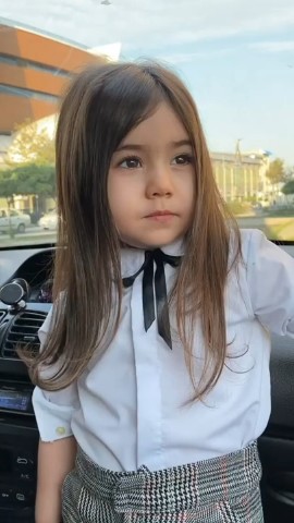 Fahriddin UZBEKISTAN в LOOKY. . ローシャという名の若い歌手が演奏する新し...