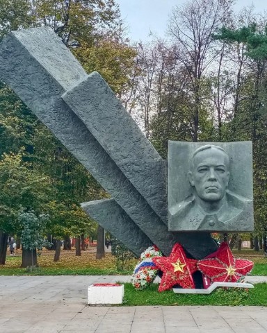 Денис в LOOKY. #районхорошёвомнёвники,#сзао,#москва,#городароссии,#регионыроссии,#субъектыроссии. Д. М. Карбышев

#рай...