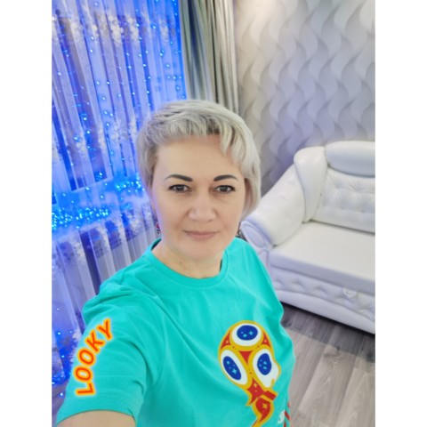 Алла Лосева в LOOKY. #LOOKY_топ,#LOOKY_новыйгод2025,#футболка,#челлендж,#ФутболкаLOOKY. [#футболка_looky ](ф...