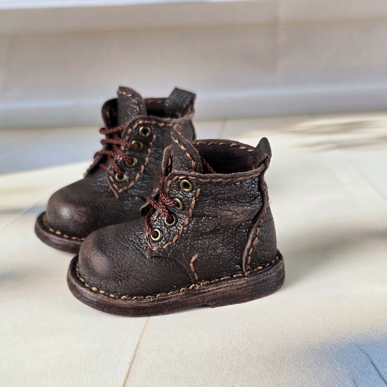 Всю жизнь играем в куклы в LOOKY — Реалистичные ботинки на куклу.