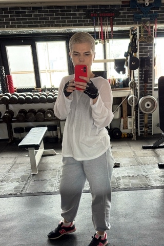 LARA в LOOKY. . БомжСтайл в зале 👍�...