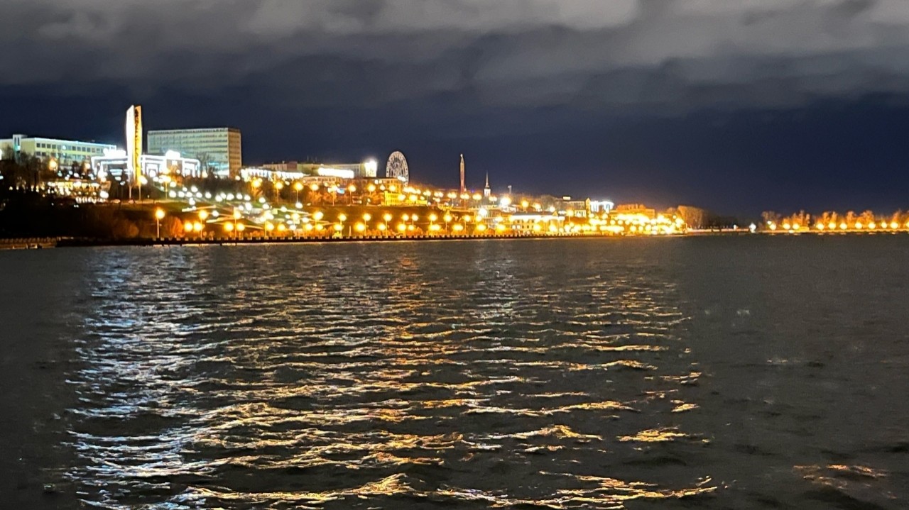 Прекрасная ночь . Цель 50 подписчиков.
