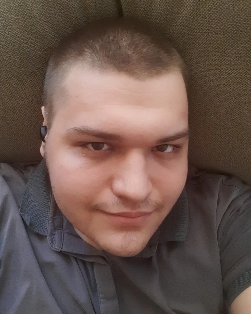 savinartik в LOOKY — Лежу и фоткаю себя🤗