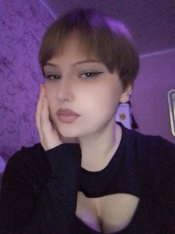 Dia в LOOKY. . New haircut huh (×_×...