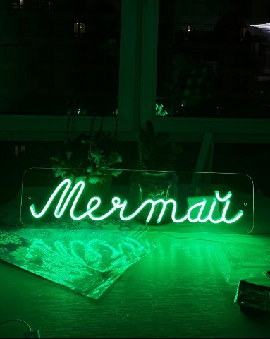 Neon Master в LOOKY. . ​

​

Эта яркая и кр...