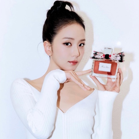 JISOO в LOOKY. . [#dior ](dior)[#dior...