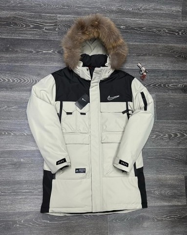 EQS SHOP в LOOKY. . Цена 7499

Куртка зи...