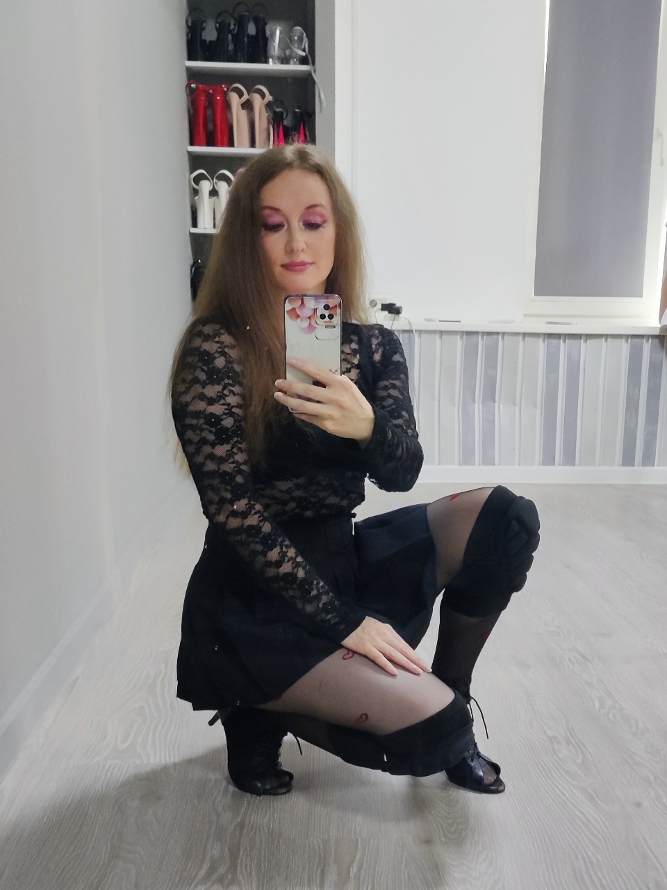 tara_great в LOOKY — Всем привет. Я тут новенькая. Что у вас тут вообще происходи