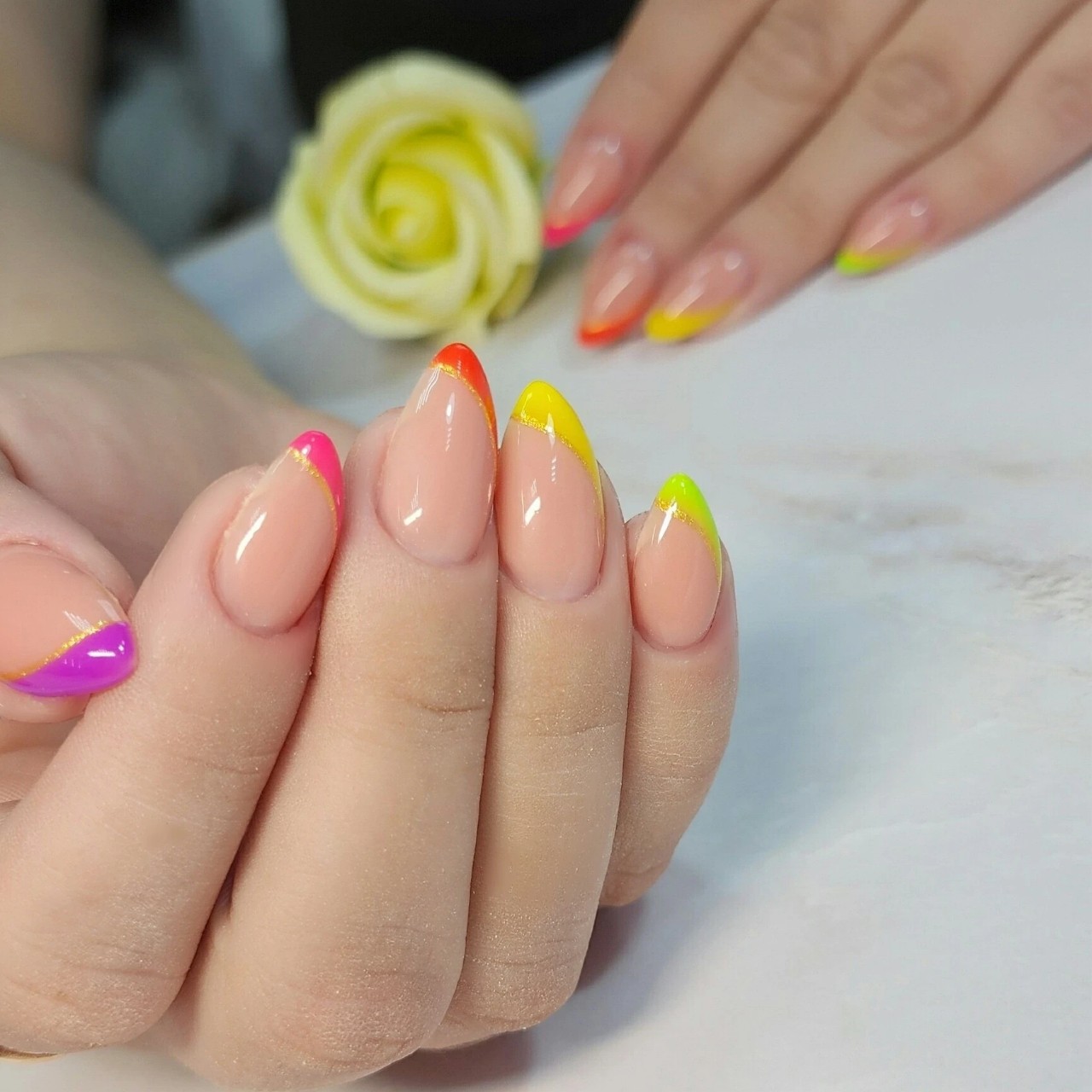 dushka_nail_46 в LOOKY — Ассиметричный радужный френч🥰🌈💅
.........................