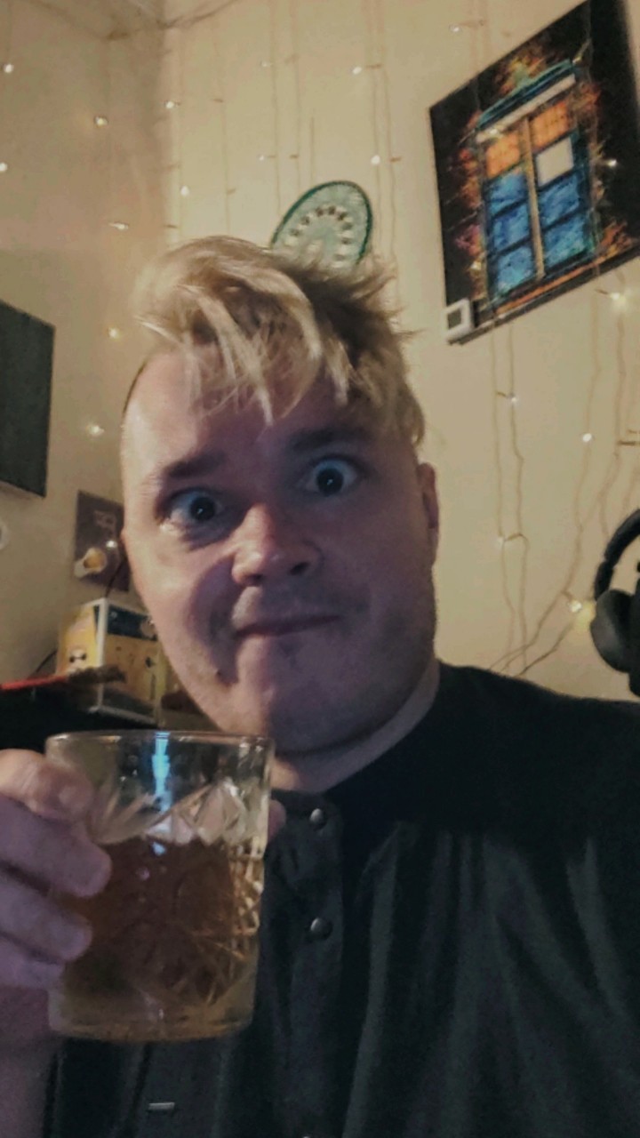 kixxxeris в LOOKY — Рожковым делом после работы надо правильно греться!
