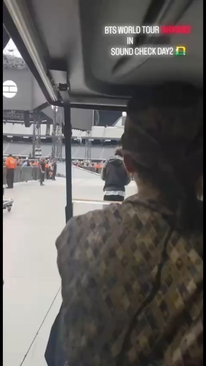 BTS 7 NEWS in LOOKY. . Хосок в Instagram St...