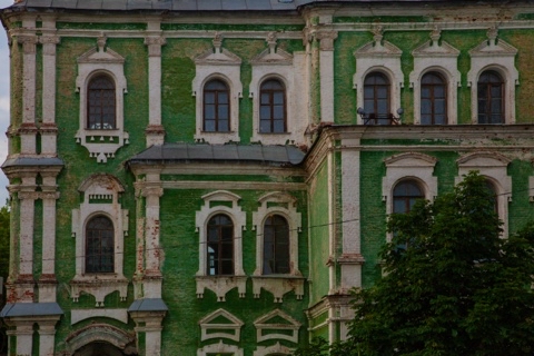 pashkanz в LOOKY. #дом,#зеленый,#россия,#церковь. Довольно нестандартн...