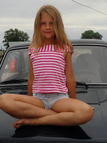 Alice Wonder land в LOOKY. . 
