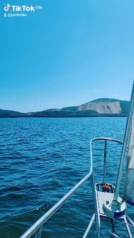 ViToriya в LOOKY. . 
