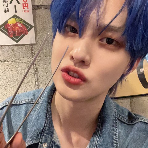 Бан Кристофер Чан в LOOKY. #Бао,#𝚇𝙴𝙴𝙳. #Бао #𝚇𝙴𝙴𝙳