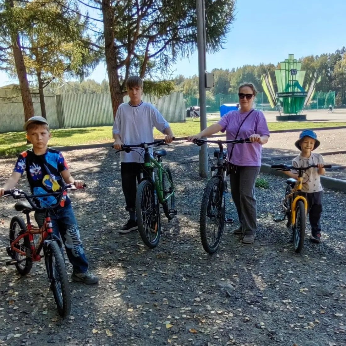  в LOOKY — Всей семьёй на педали...
Папа фотограф...

Поехали!

[#велог