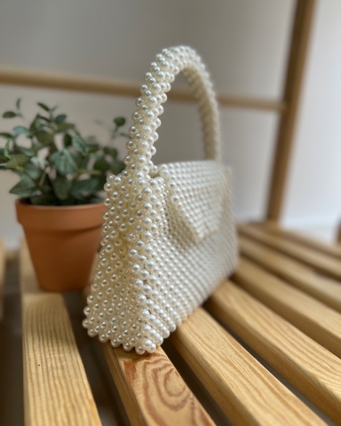fabrika_showroom в LOOKY. #handmade,#сумкилипецк,#сумкаизбусин,#сумкаизбусинлипецк,#сумочкаизбусин,#клатчлипецк,#клатч,#липецк,#шоурумлипецк. New
Сумочка- «WHITE ...