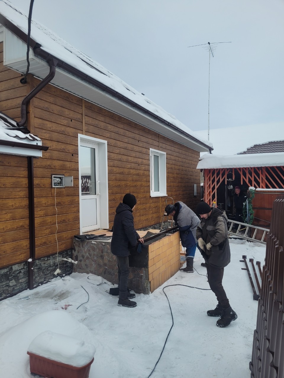 Навесы, козырьки от 15000 руб
89135829428