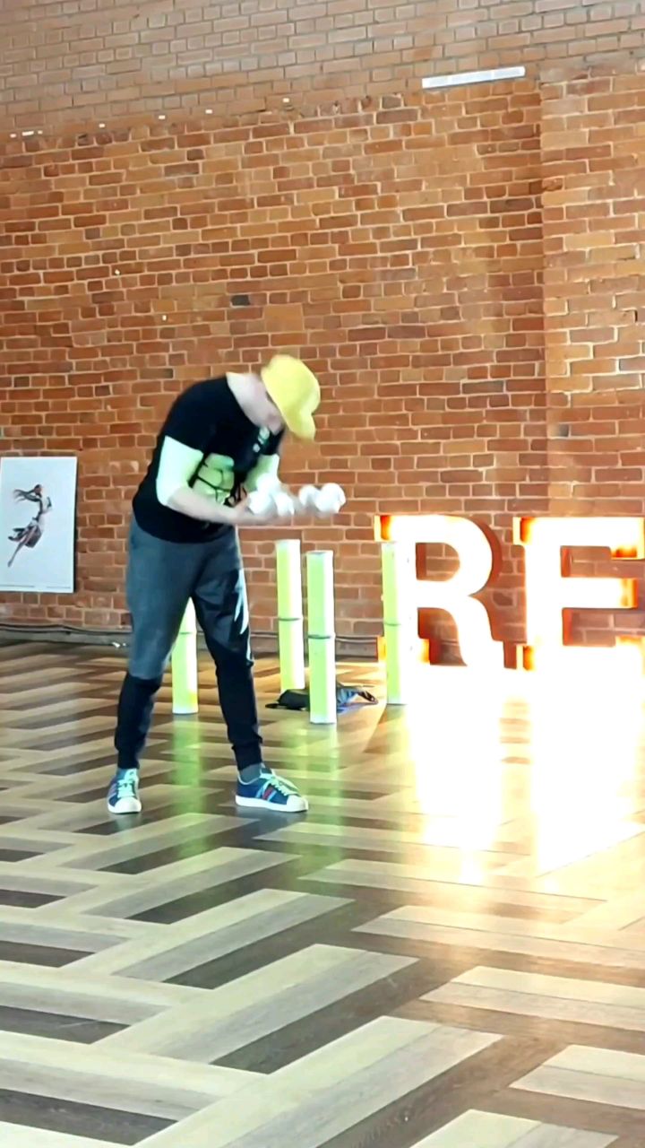 artist_vladislav в LOOKY. . Шоу Рил За 2024 год ...