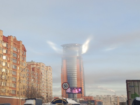 postoyalec в LOOKY. #крылья,#утро,#красота. Окрыленное здание)))...