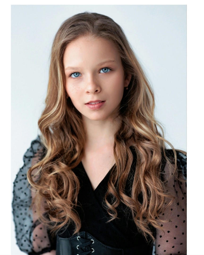karina_suno in LOOKY. #childrenmodels,#kidsmodels,#karina_suno,#topministarmodels,#topminimodels,#юнаямодель,#маленькаямодель,#детиродители,#родителидети,#детимоделимосква,#модельныедети,#ребенокмодель,#фотомоделидети,#likekids,#детимоделимосква,#2022,#зима2022,#рекламныесъёмки
#vallynewface,#wildchildmagazine. 🤔 А вы встречали то...