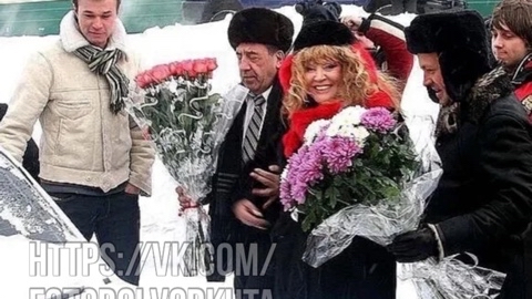 Looky_1706996472698 в LOOKY. #россия,#земля,#попса,#пугачева,#люди,#разум,#цивилизация. Старую фотку выложил...