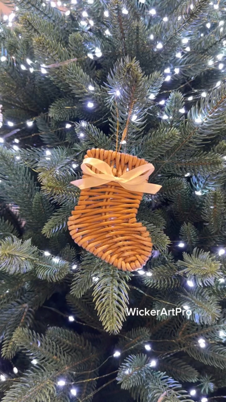 Александра Кузнецова в LOOKY. #NewYear,#Magic,#Traditions,#Christmas,#WickenValenok,#FamilyValues,#Decor,#NewYear2025. 🎉✨ New Year is a ma...