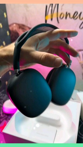 ytf_dogs в LOOKY. #Apple,#iPhone,#AirPods,#Tech,#Gadgets,#Unboxing,#AppleTech,#Smartphone,#TechDeals,#MustHave. Если знаешь способ о...