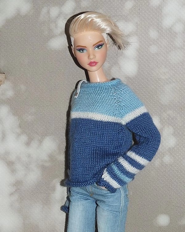 [#barbie](barbie) [#clothesfordolls](clothesfordolls) [#барби](барби) [#одеждадлякукол](одеждадлякукол) Свитер в наличии. Связан на размер Птички Лоры