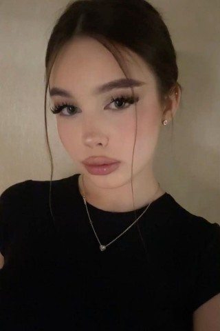 Марина Дмитриева в LOOKY. . Сделай меня с парнем