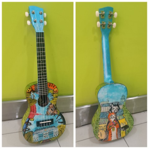 ukulelevitoriia в LOOKY. #укулеле,#гитары,#музыкальныйподарок,#подарокмузыканту,#росписьгитар. Укулеле концерт с ро...