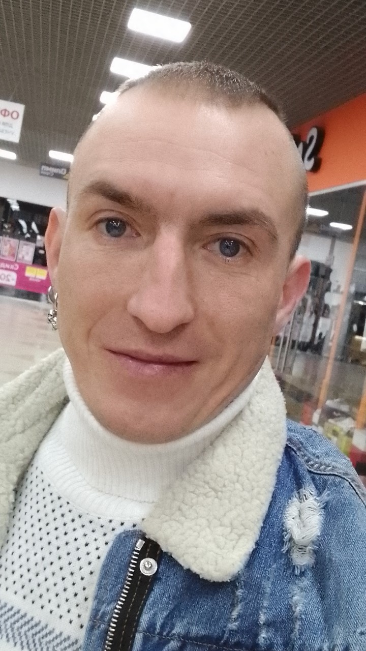  в LOOKY — На работе