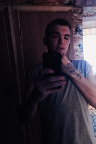 Артём Смотров в LOOKY. . 