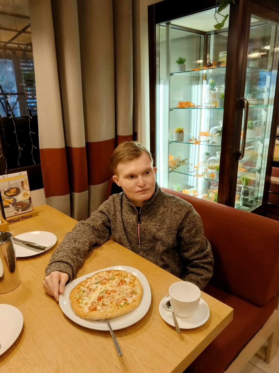 Мужской стилист Дмитрий Королёв в LOOKY. . 🍕Я прибыл в Москву ...
