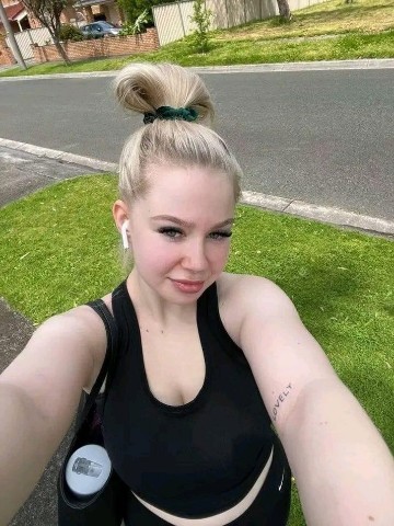 Ава в LOOKY. . Всем доброго дня 😊
...