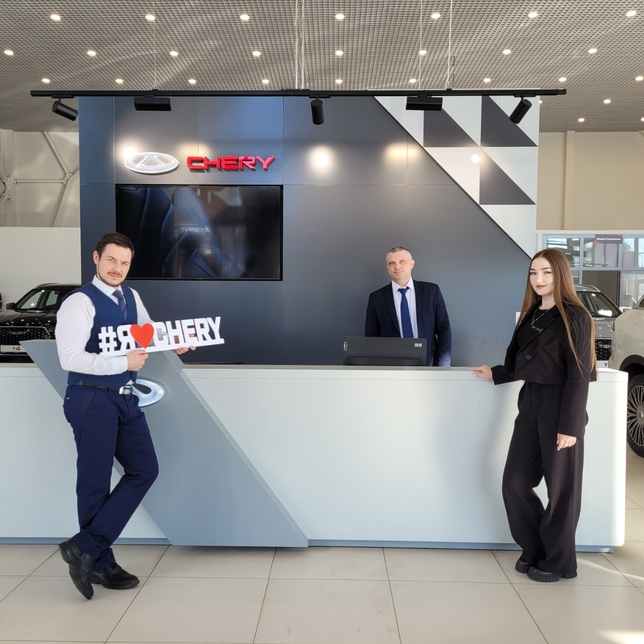 Рыбкин Алексей в LOOKY. . "Китайцы" уже прочно...